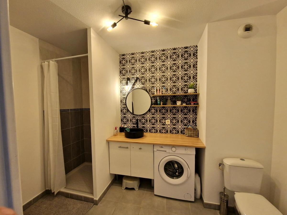 Chambre Privee T3 Saint Fons Exteriör bild